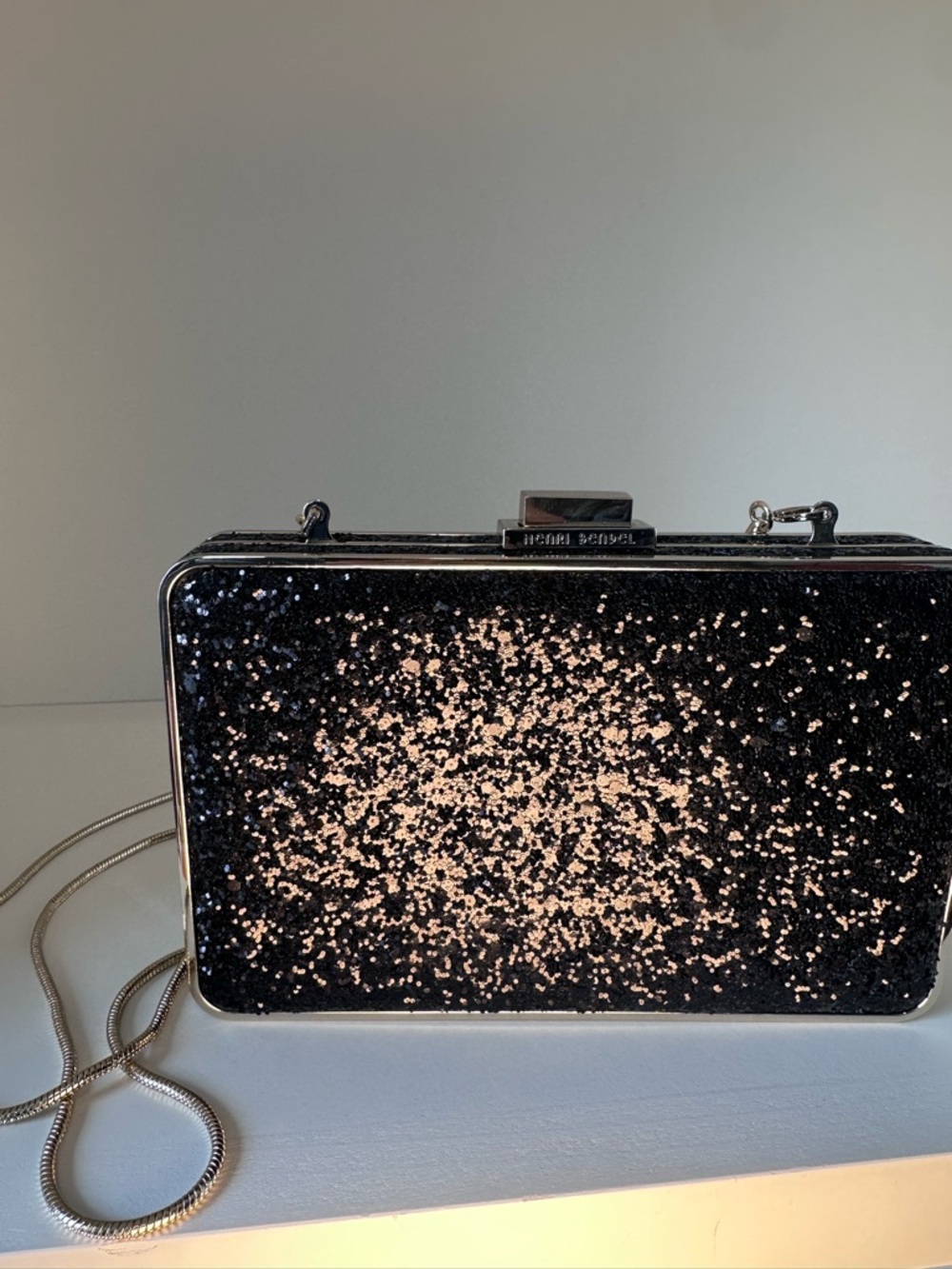 Henri Bendel Black Glitter Minaudiere w/ Gold Tone Shoulder Bag EUC - Picture 2 of 5